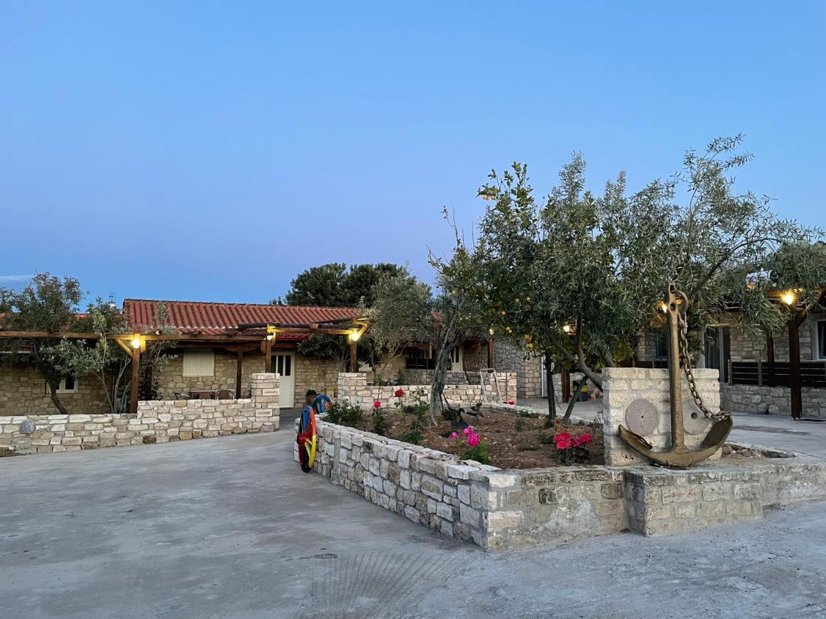 Acrocorinth Apartments מראה חיצוני תמונה