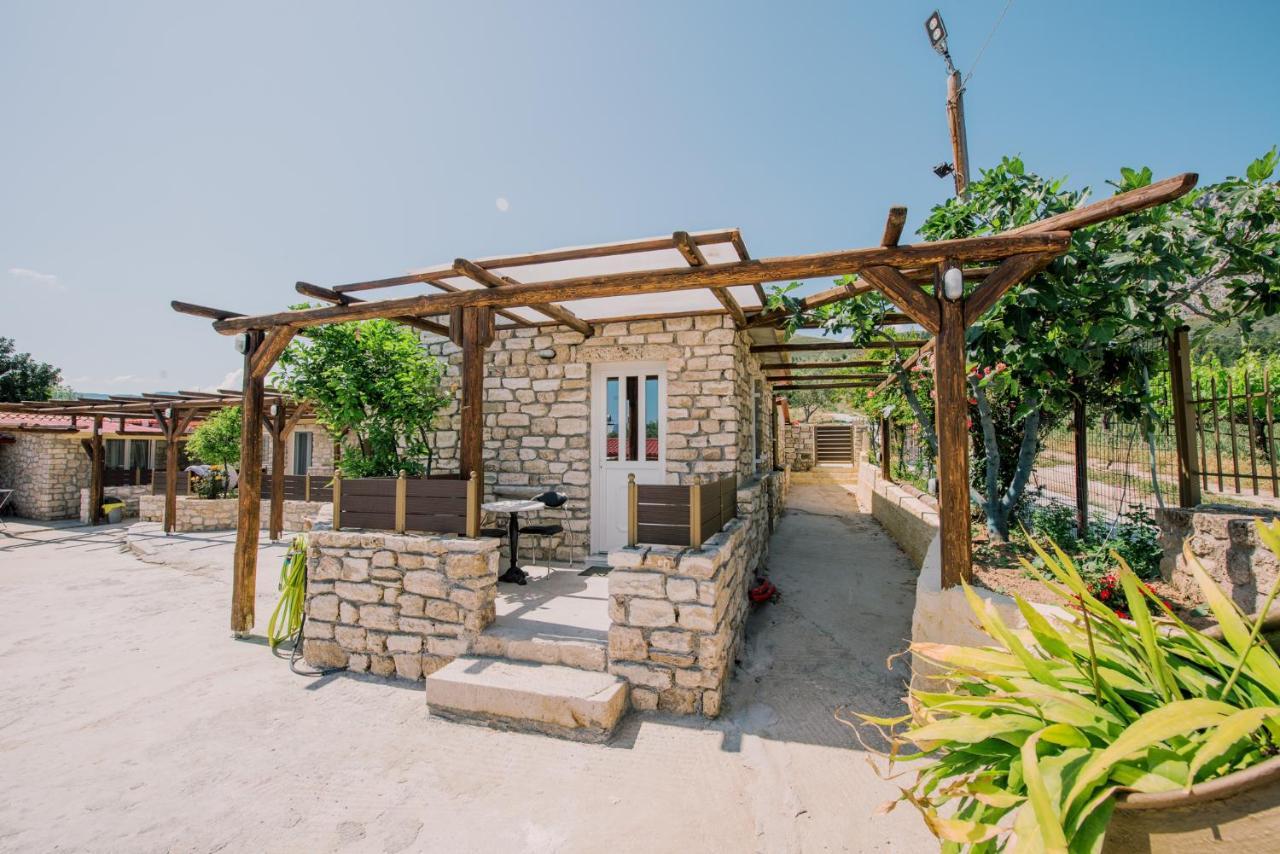 Acrocorinth Apartments מראה חיצוני תמונה