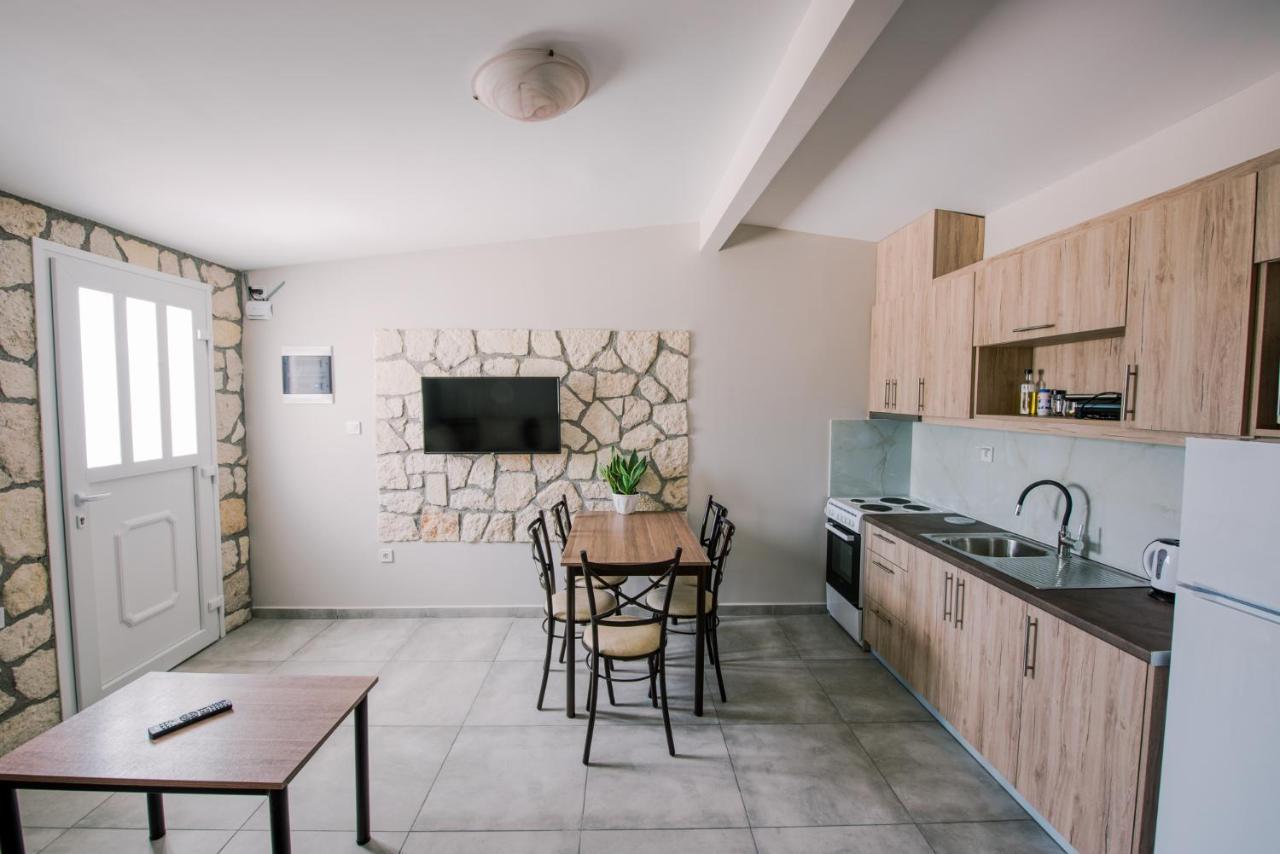 Acrocorinth Apartments מראה חיצוני תמונה