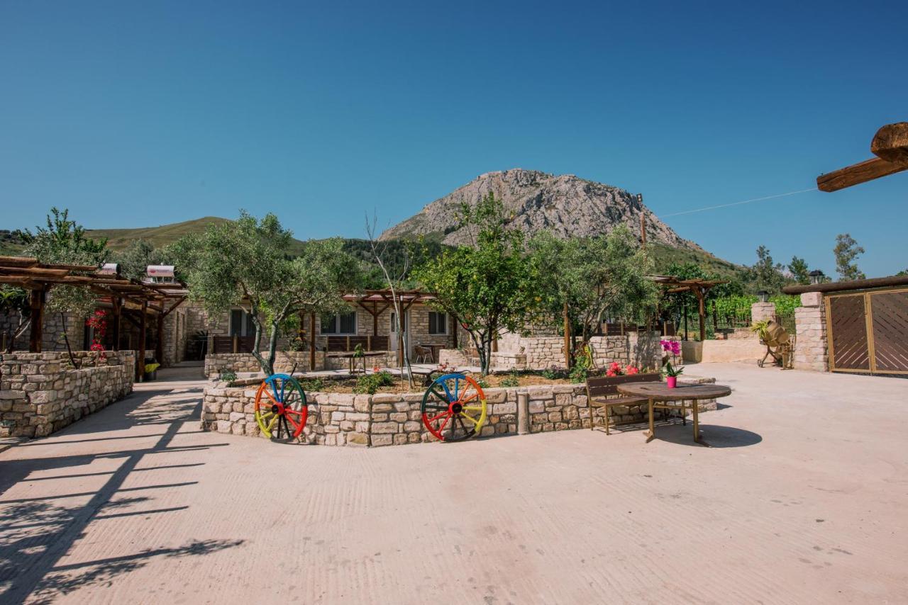 Acrocorinth Apartments מראה חיצוני תמונה