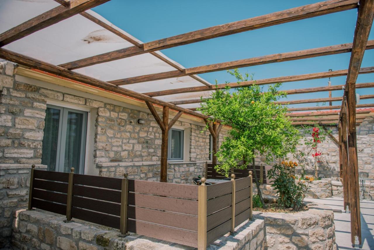 Acrocorinth Apartments מראה חיצוני תמונה