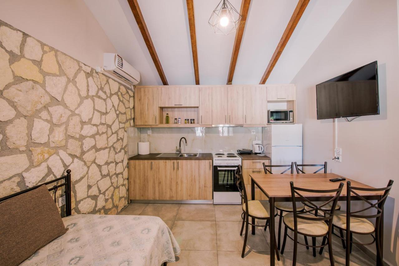 Acrocorinth Apartments מראה חיצוני תמונה