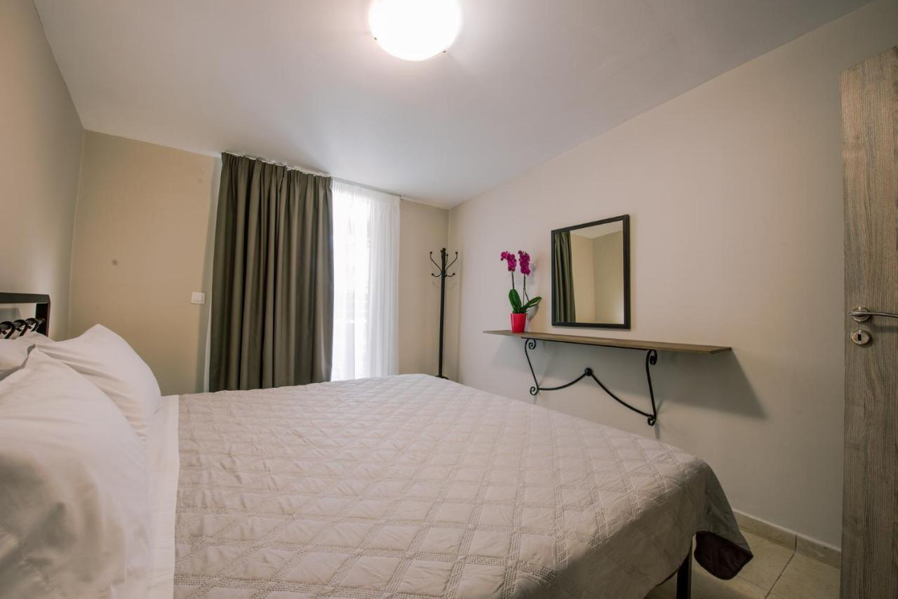 Acrocorinth Apartments מראה חיצוני תמונה