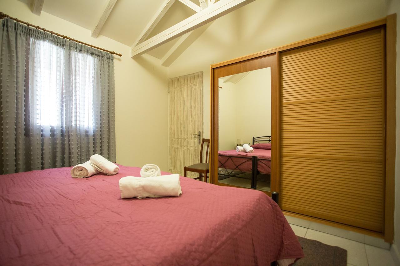 Acrocorinth Apartments מראה חיצוני תמונה
