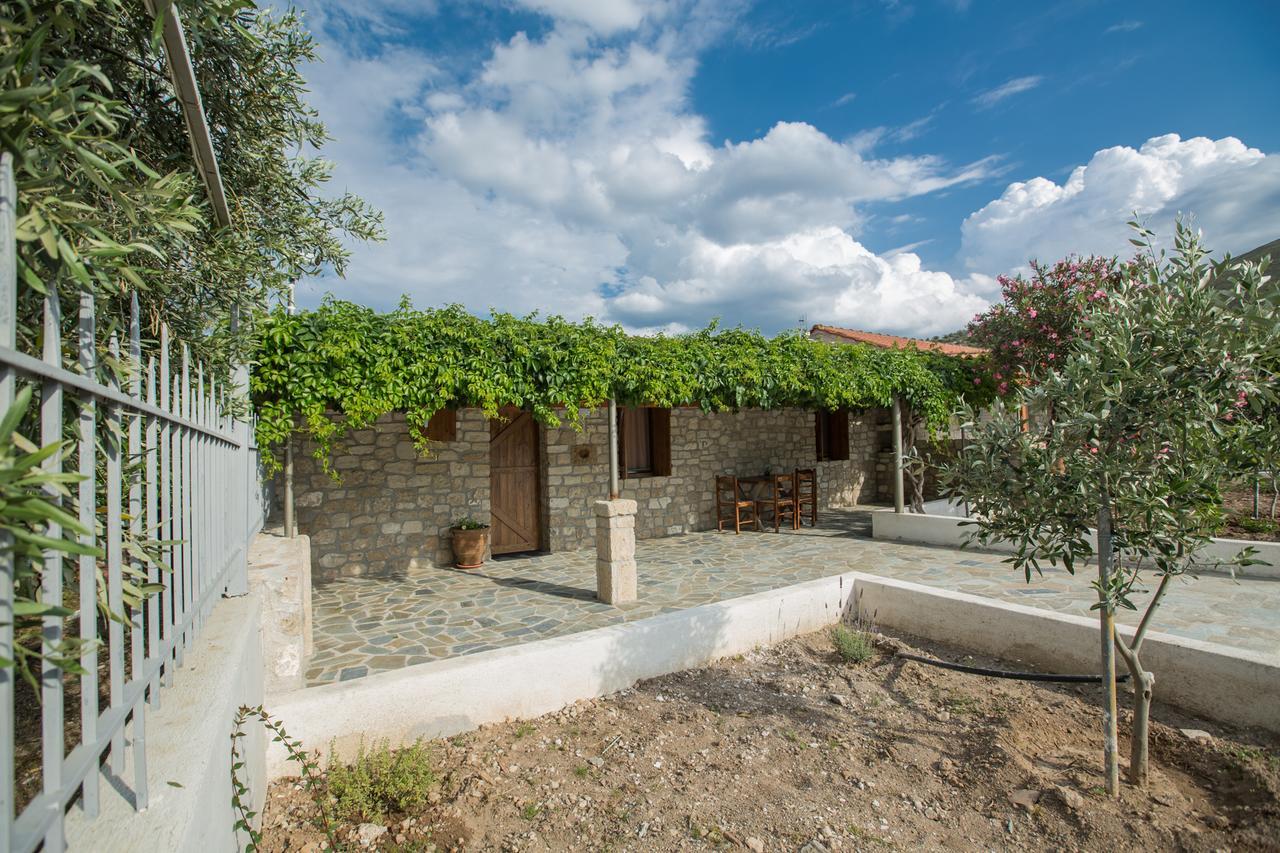 Acrocorinth Apartments מראה חיצוני תמונה